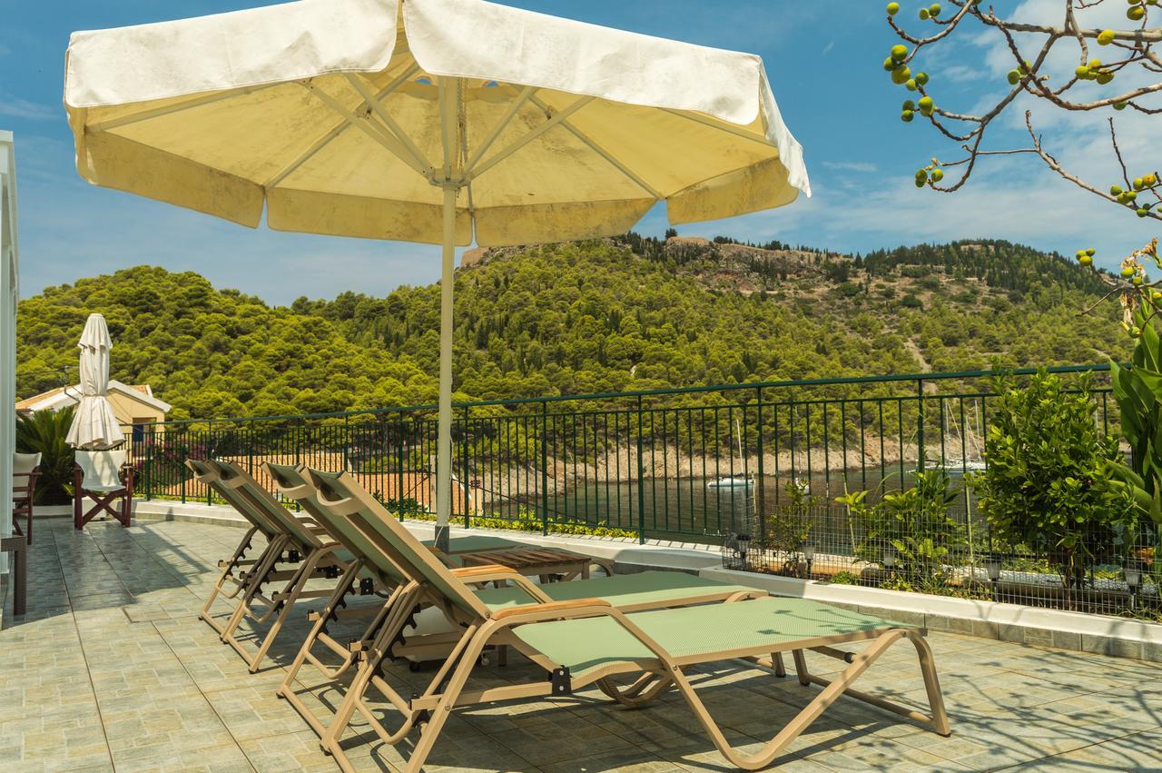 Dionos Villa 아소스 외부 사진